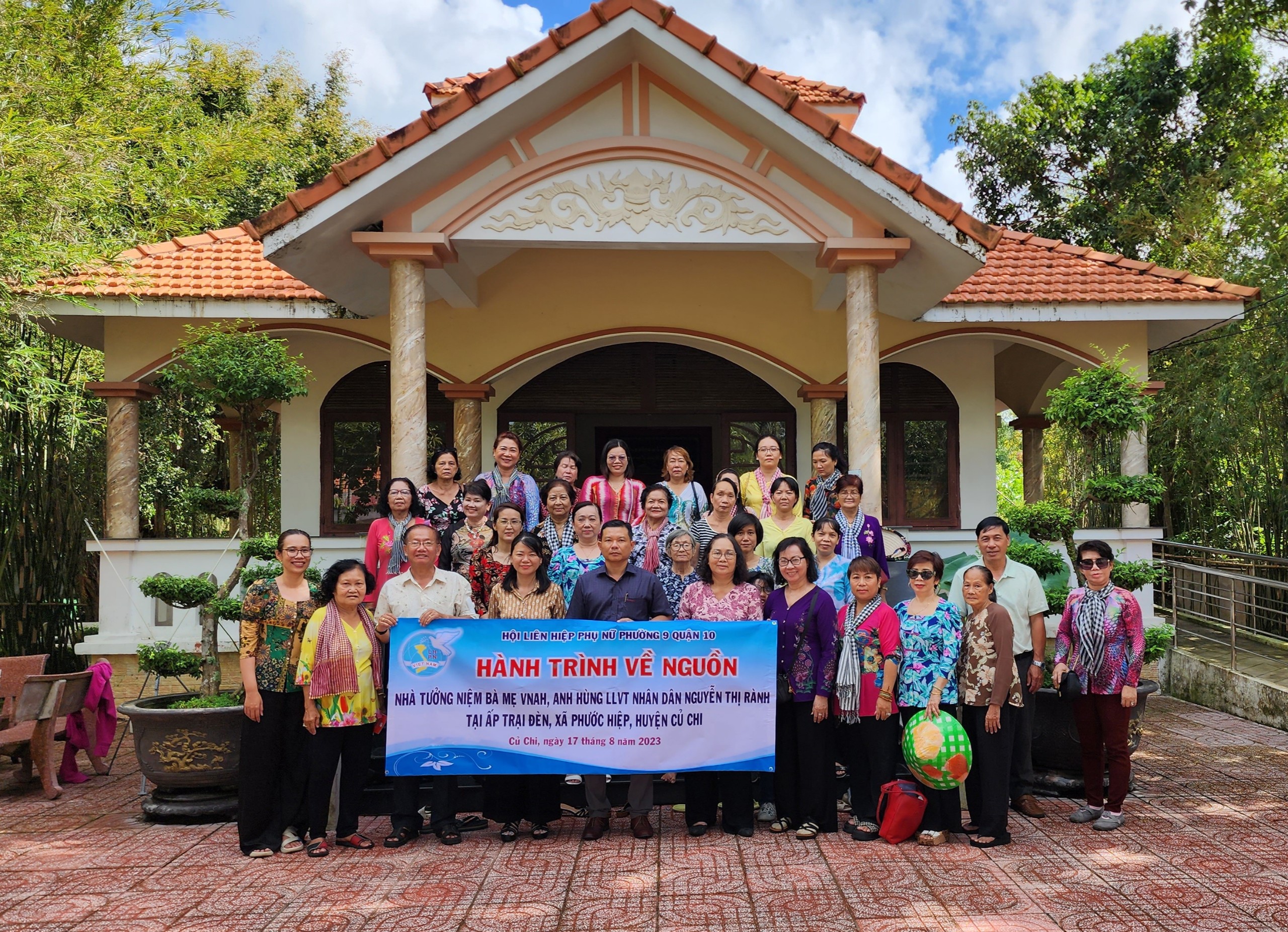 Image: HỘI LIÊN HIỆP PHỤ NỮ PHƯỜNG 9 HÀNH TRÌNH VỀ NGUỒN “CỦ CHI – ĐẤT THÉP, THÀNH ĐỒNG” 