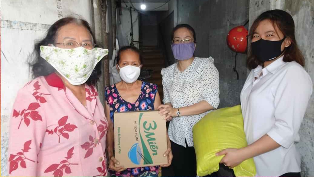 Image: Phường 9 Quận 10 chung  tay phòng chống dịch; hỗ trợ   hộ khó khăn bị ảnh hưởng do dịch, bệnh COVID-19