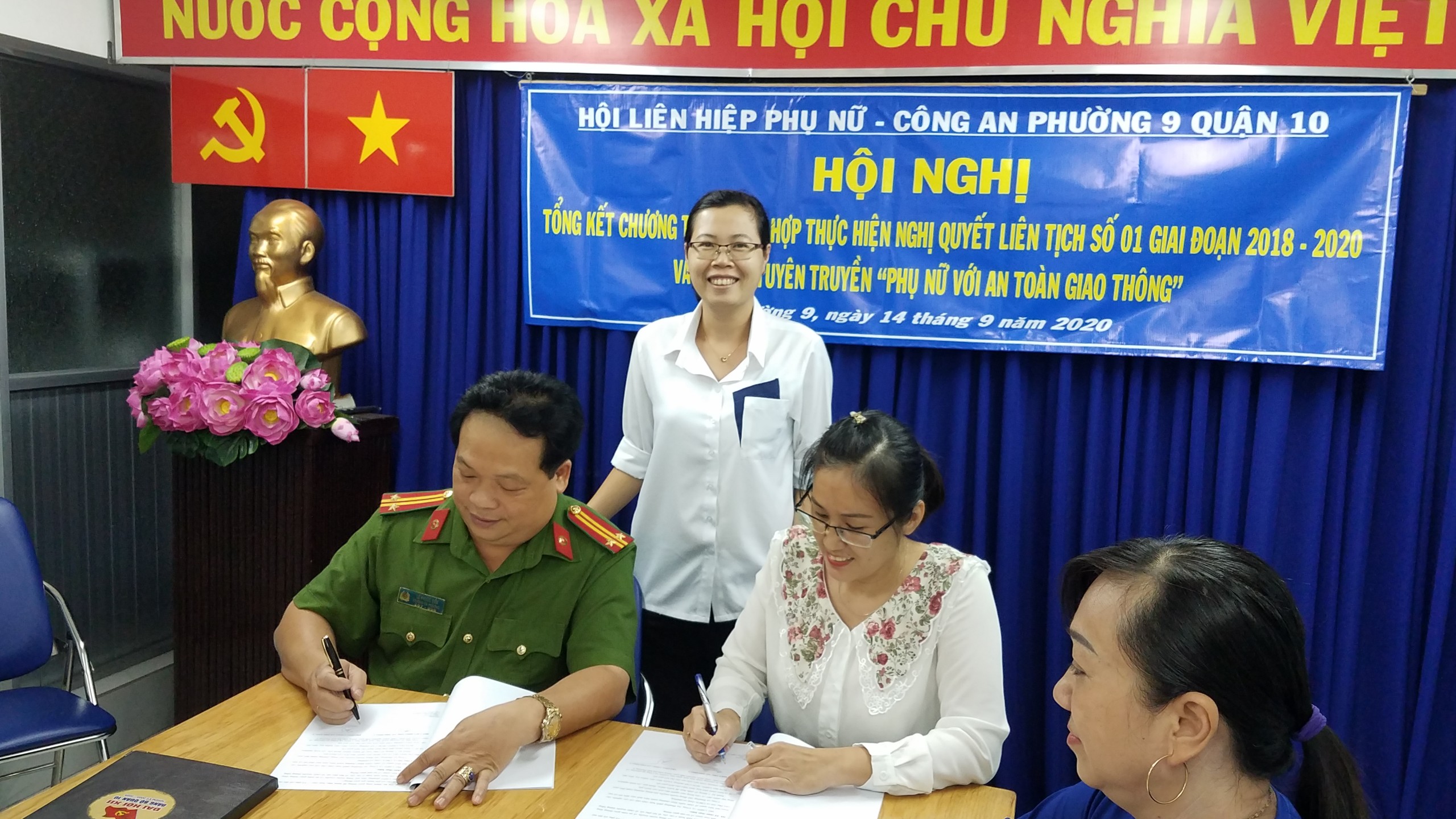 Image: Hội nghị ký kết "Phụ nữ với an toàn giao thông"  và Tổng kết Nghị quyết liên tịch 01 giai đoạn 1998-2020